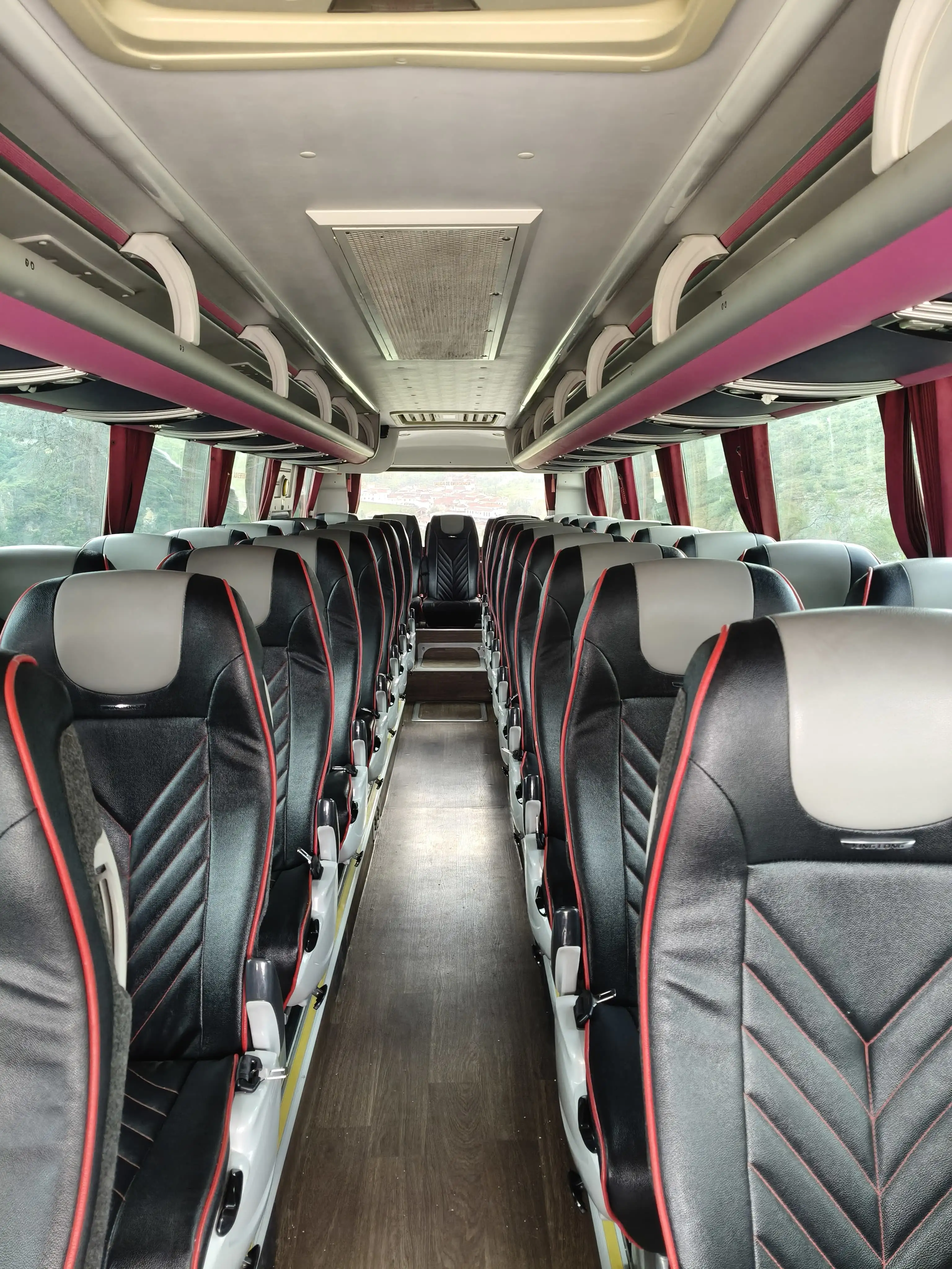 Interior de un autocar de Rondabus