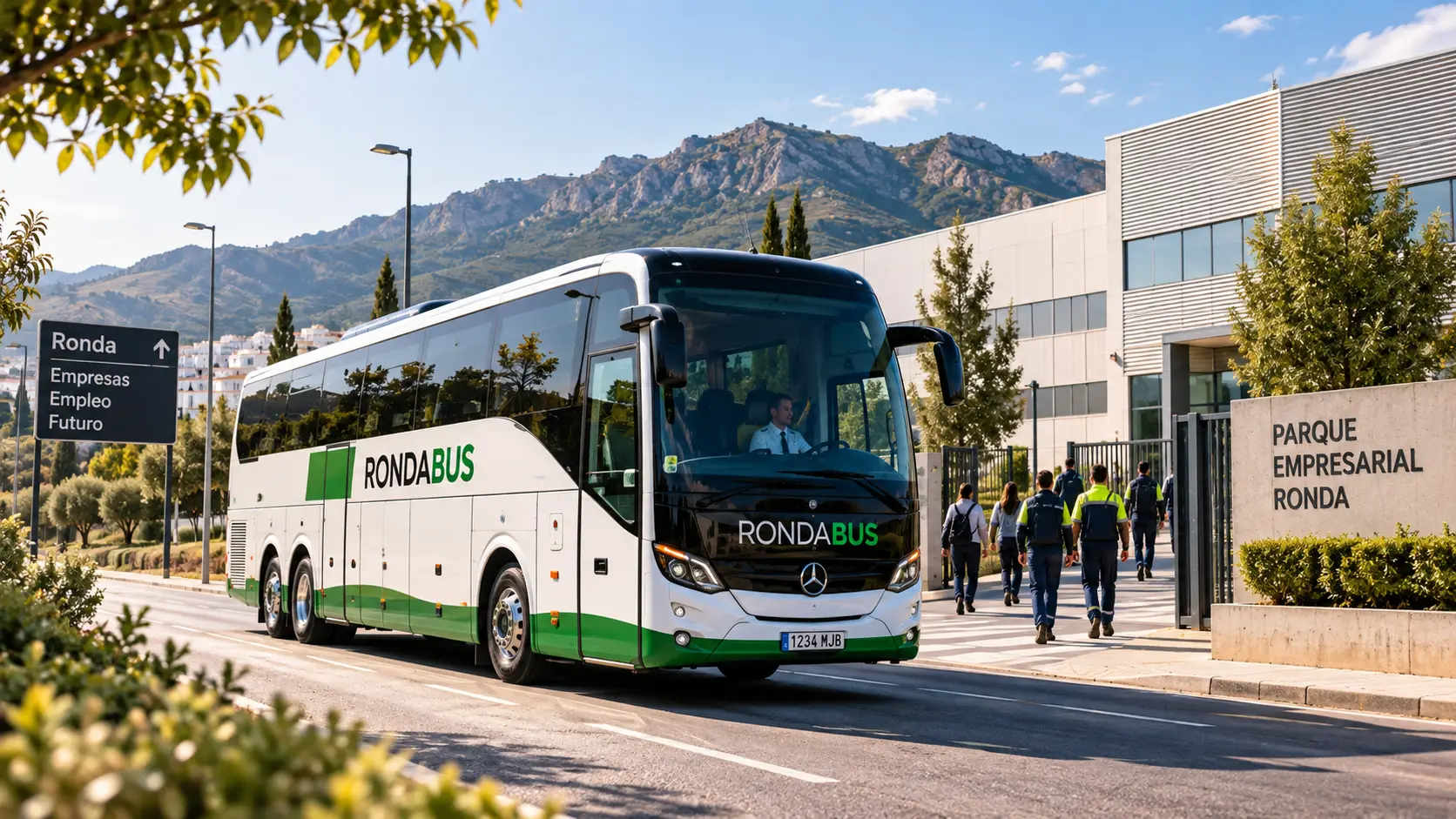 Autobús de Rondabus para transporte de trabajadores en Ronda